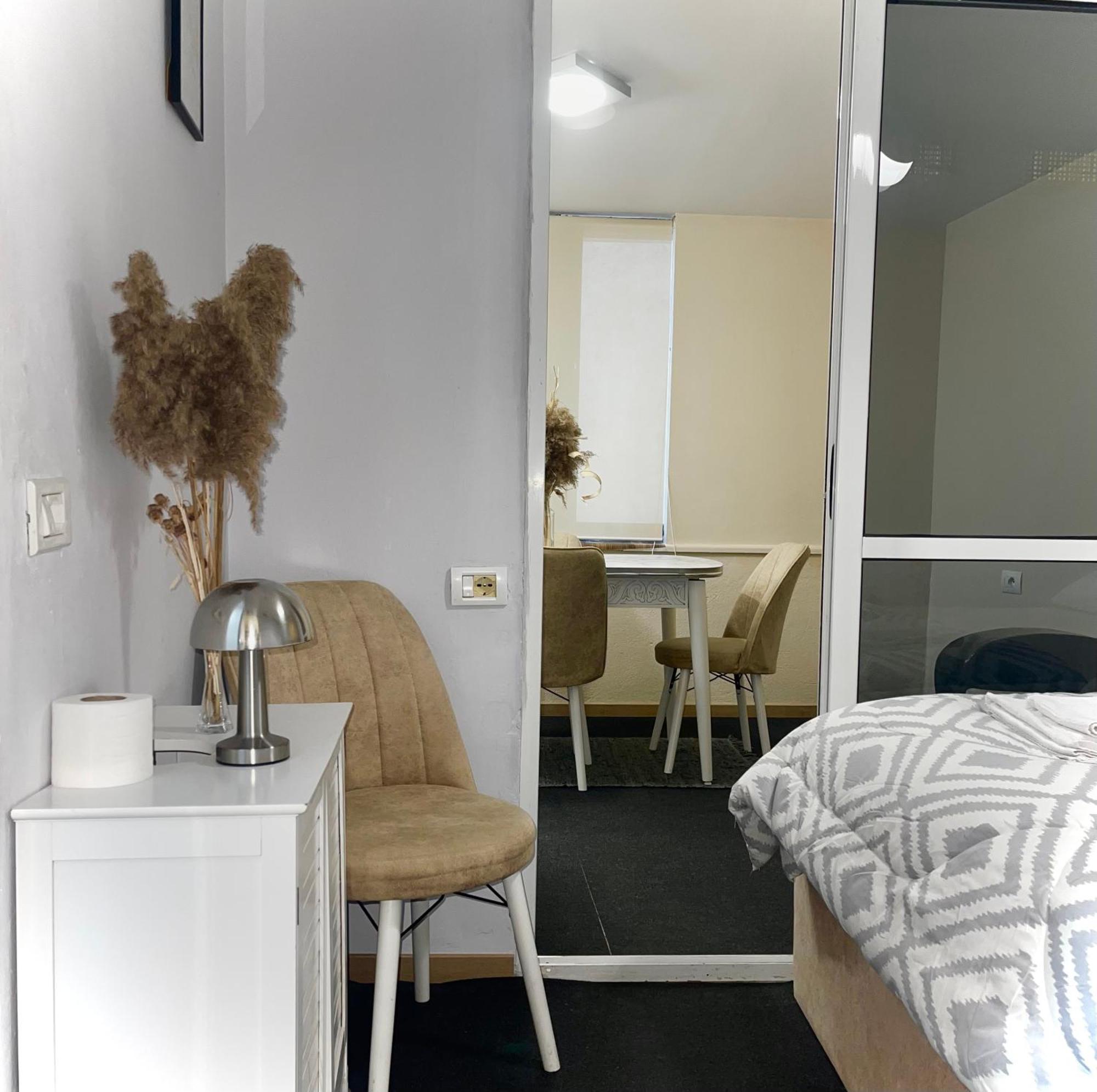 Citynest Apartments, 3-Minute Walk From The Skanderbeg Square تيرانا المظهر الخارجي الصورة